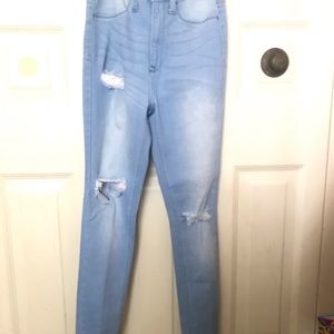 Cute light wash jean with rips